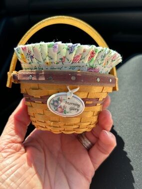 Longaberger Morning Glory Floral Fabric-Lined Basket with tie on and protecter.